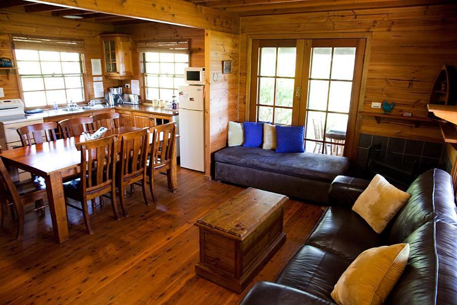 Minimbah Farm Cottages-Family Farmstay- Choose From 2 & 3 Bedroom Cottages And 6 Bedroom House Kangaroo Valley Extérieur photo